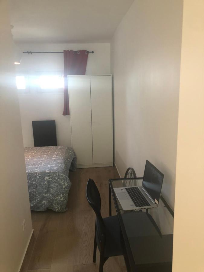 F2 Avec Terrasse Apartman Saint-Denis  Kültér fotó